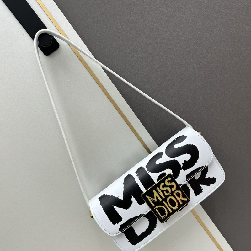 D*or top handle bags